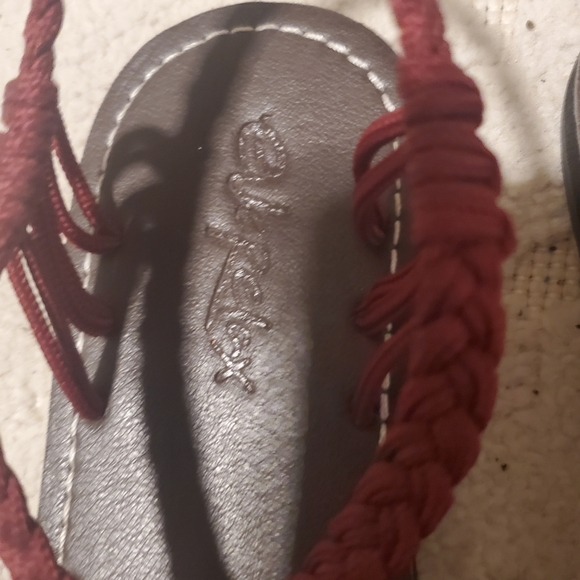 Everelax Women's Flat Sandals Cherry Red Size 7US NWOT - Picture 5 of 6